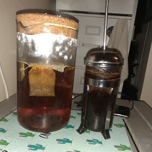 Coffee and tea maker